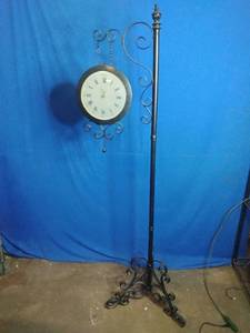 lot 21 image: Vintage-Style Standing Post Clock