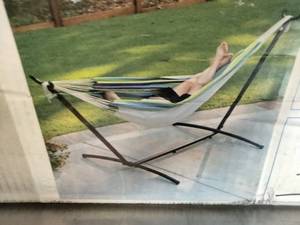 lot 28 image: Algoma Portable Hammock with Stand and Carry Bag