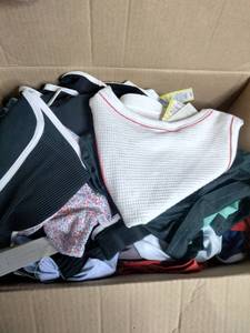 lot 32 image: New Clothing Lot