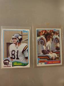 lot 162 image: 1982 Topps Joe Senser football trading cards for the Minnesota Vikings.