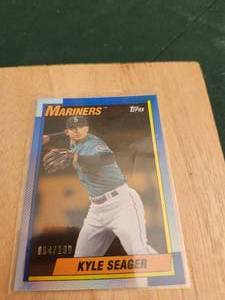 lot 141 image: Kyle Seager Seattle Mariners Baseball Card.