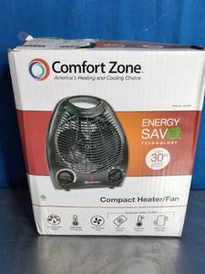 lot 67 image: Comfort Zone compact heaterfan