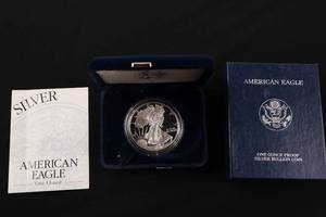 lot A-14 image: 2002 American Eagle Silver Proof One Ounce Coin in Original Box