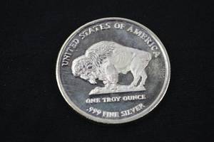 lot A-172 image: 2013 1 Oz .999 Fine Silver Buffalo Round