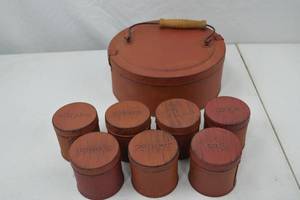 lot 183 image: Vintage-Style Spice Canister Set with Lidded Carrier (7 Pieces)