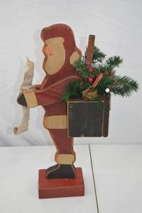 lot 189 image: Rustic Wooden Santa Christmas Decor by Chestnut Lane