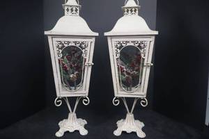lot 125 image: Pair of Christmas Lantern Holiday Decor with Pinecones & Berries