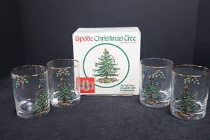lot 137 image: Spode Christmas Tree Double Old Fashioned Glasses Set of 4
