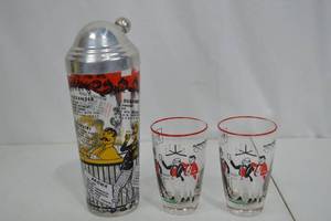 lot 199 image: Vintage Cocktail Shaker and Glasses Set - Bartender Theme, 3 Pieces