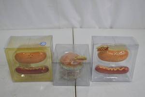 lot 203 image: Novelty Burger and Hot Dog Salt and Pepper Shakers (3 Sets, Boxed)