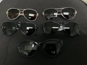 lot 171 image: LOT OF 5 HARDCANDY Sunglasses