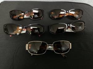 lot 177 image: LOT OF 5 Sol By Daisy Fuentes Sunglasses