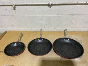 lot 368 image: Curtis Stone 3-piece Frypan Set (Used )