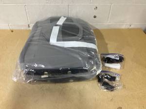 lot 328 image: Car Seat Covers. Size Unknown.