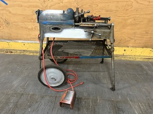 lot 14 image: RIGID 535 Threading Machine with Stand