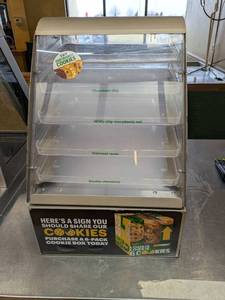 lot 45 image: COMMERCIAL RESTAURANT COOKIE DISPLAY W TRAYS