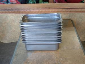 lot 52 image: 10 COMMERCIAL BAKING PANS