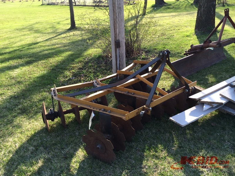 lot 30 image: 6 12 ft Disc  16-20-C-Y
