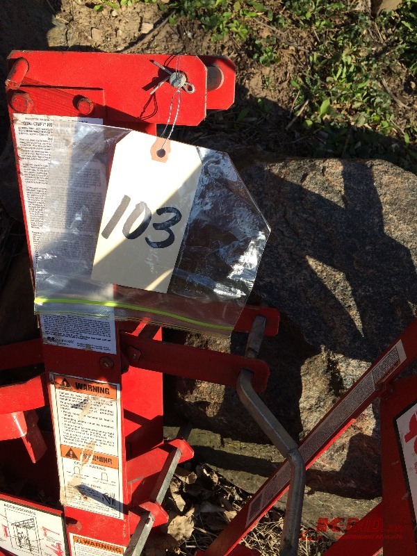 lot 103 image: Scaffolding System Pump Jacks (Lot of 4) Like new
