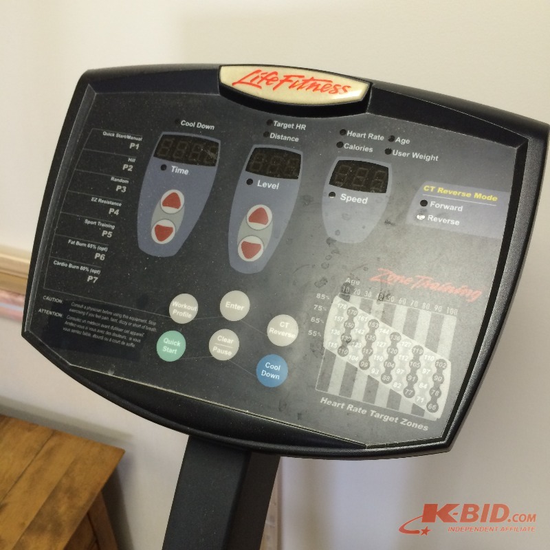 lot 129 image: Life Fitness Elliptical Machine