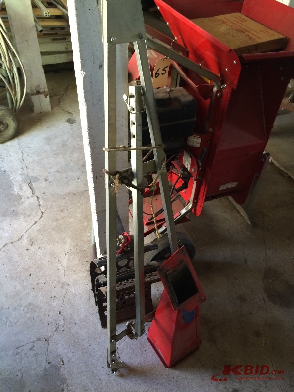 lot 65 image: Troy-Bilt Wood Chipper