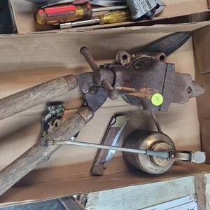 lot 14 image: Lot of 3 Pocket KnivesOil CanBench Vise and a pair of Spears