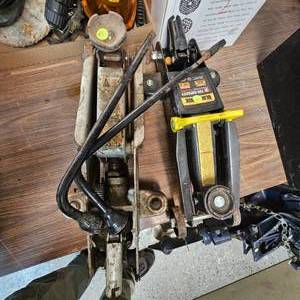 lot 89 image: Pair of Hydrolic Floor Jacks