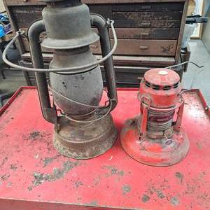 lot 120 image: Pair of 1940s & 50s Lanters, Red Glass Dietz #40