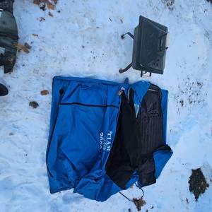 lot 146 image: Portable Fish House(5x6) and Heater