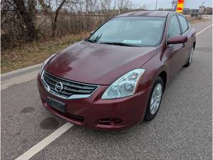 lot 5 image: 2010 Nissan Altima 2.5 S