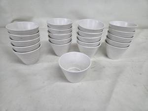 lot 32 image: Set of 21Ariane Fine Porcelain Artisan White Bowls 4.5 Inch Diameter