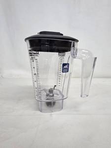 lot 44 image: Waring Commercial Blender Jar with Lid and Blade Assembly - 48 oz