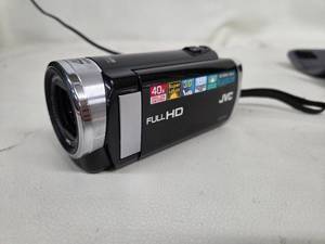 lot 61 image: JVC Everio Full HD Camcorder with Bag and Charger