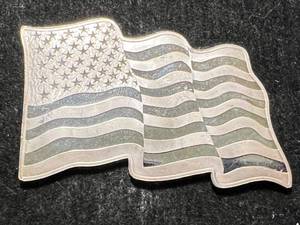 lot 02 image: 1 TROY OZ .999 FINE SILVER AMERICAN FLAG BAR