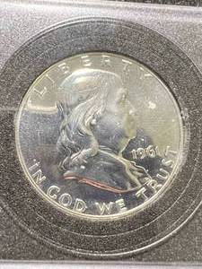 lot 72 image: 1961 US PROOF FRANKLIN HALF DOLLAR IN CASE
