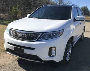 lot 3 image: 2014 Kia Sorento SX AWD