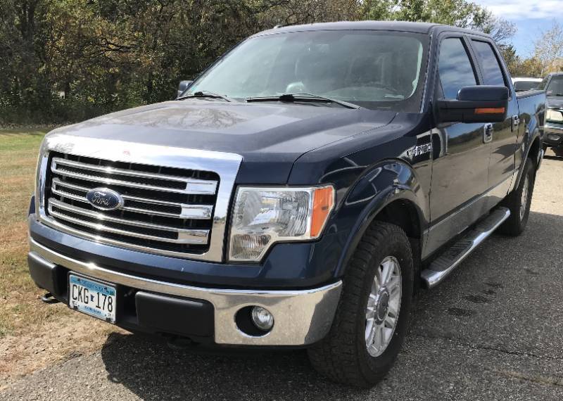 lot 2 image: 2013 Ford F150 Lariat 4X4