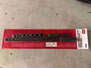 lot 27 image: Serpentine Belt Tool