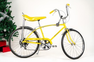 lot 7 image: 1971 Schwinn Manta Ray 5-Speed Bicycle