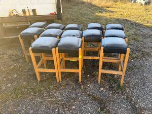 lot 22 image: STOOLS
