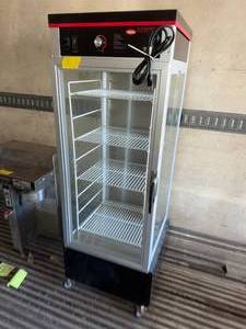 lot 31 image: DISPLAY WARMING RACK