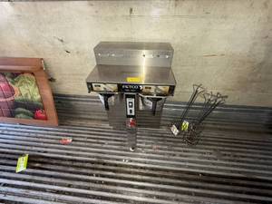 lot 41 image: COFFEE MACHINE