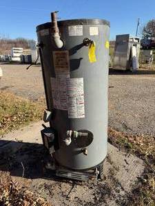 lot 46 image: WATER HEATER