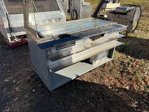 lot 50 image: SUBWAY TABLE