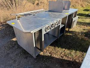 lot 58 image: TABLE FROM SUBWAY