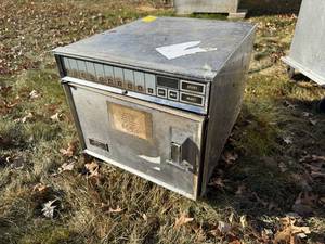 lot 71 image: MICROWAVE OVEN