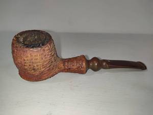 lot 15 image: Judds Own Briar Israel Wood Pipe