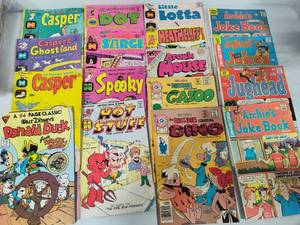 lot 46 image: Lot of Assorted Comic Books