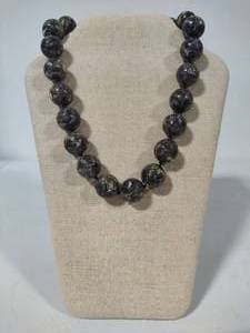 lot 58 image: 925 Turritella Agate Round Beaded Necklace