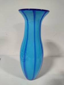 lot 50 image: Eastern Czech Blown Glass Art Glass Vase